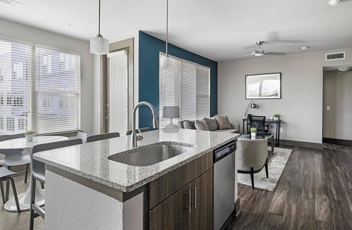 Memorial Apartment | Landing | Amazing 2BD, Gym