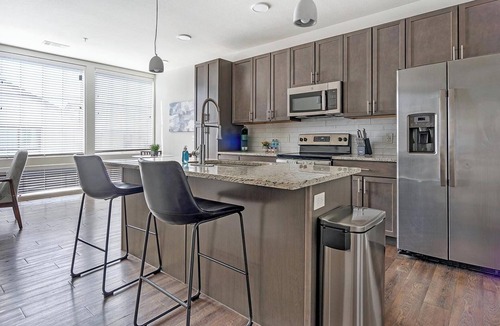 Stone Oak Apartment | Landing | Beautiful 1BD, Clubhouse, Gym