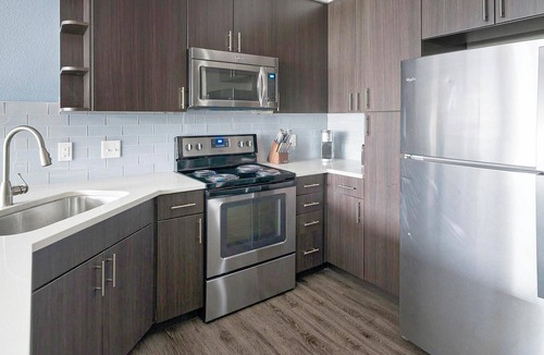 Memorial Apartment | Landing | Beautiful 1BD, Gym