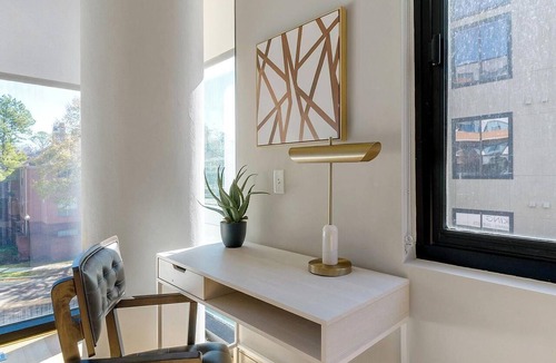 Houston Apartment | Landing | Beautiful 2BD, Pool, Tennis Court