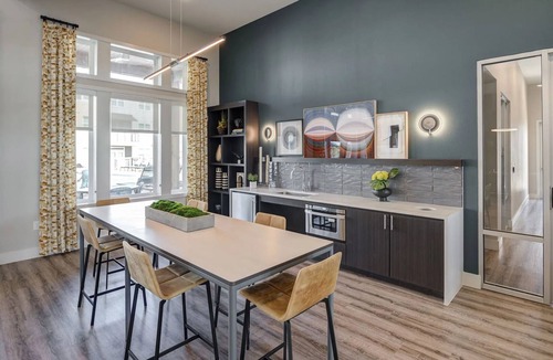 Fate Apartment | Landing | Beautiful 2BD, Gym, Clubhouse