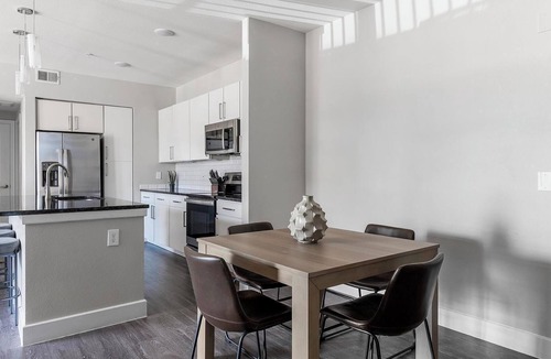 Allen Apartment | Landing | Chic 1BD, Pool, Yoga Studio