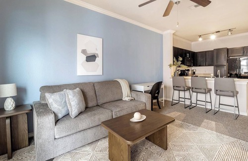 Del Mar Apartment | Landing | Chic 1BD, Clubhouse