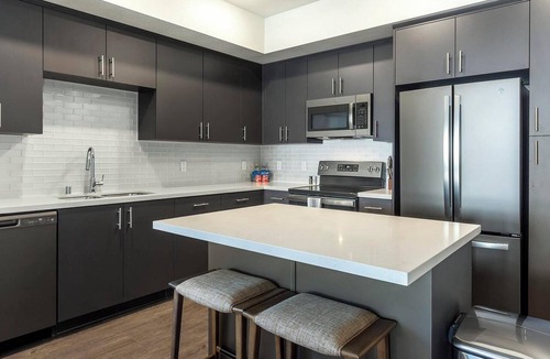 Allen Apartment | Landing | Chic 2BD, Courtyard, Gym