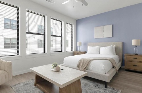 Sweetbriar Apartment | Landing Chic Studio Gym Pool