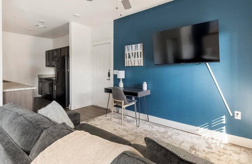 San Antonio Apartment | Landing | Chic Studio, Pool, Clubhouse