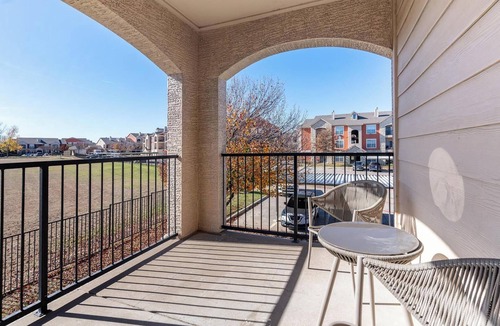 Fort Worth Apartment | Landing | Incredible 1BD, Pool, Gym