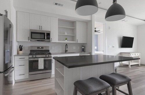 Zilker Apartment | Landing | Incredible 1BD, Gym