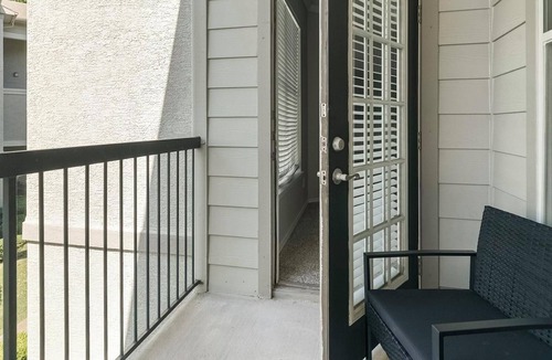 FM 1960 Apartment | Landing | Incredible 1BD in Copperfield