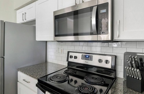 FM 1960 Apartment | Landing | Incredible 2BD in Copperfield