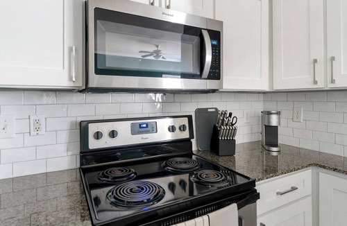 FM 1960 Apartment | Landing | Incredible 2BD in Copperfield