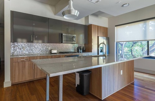 Houston Apartment | Landing | Incredible 2BD, Tennis Court, Gym