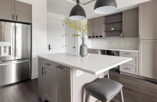 Zilker Apartment | Landing | Modern 1BD, Gym
