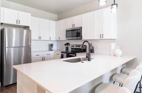 Goodyear Apartment | Landing | Modern 2BD, Clubhouse