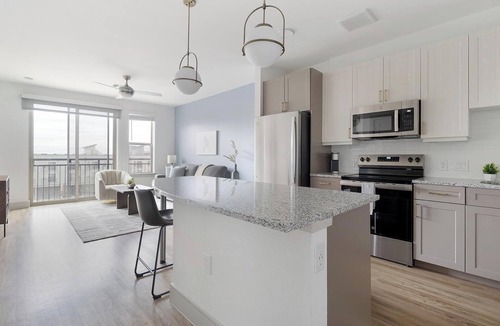 Scofield Farms Apartment | Landing | Spectacular 1BD, Gym, Pool