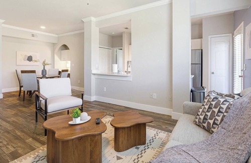 Fort Worth Apartment | Landing | Spectacular 2BD in Cityview
