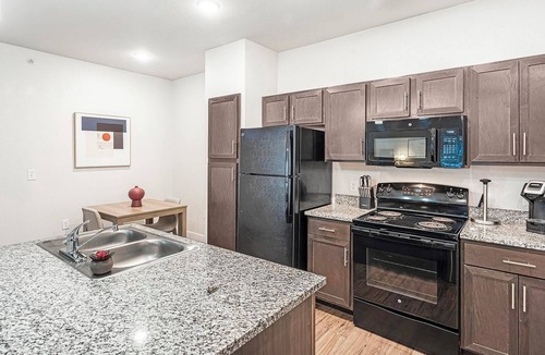 San Antonio Apartment | Landing | Stunning 1BD, Gym, Clubhouse