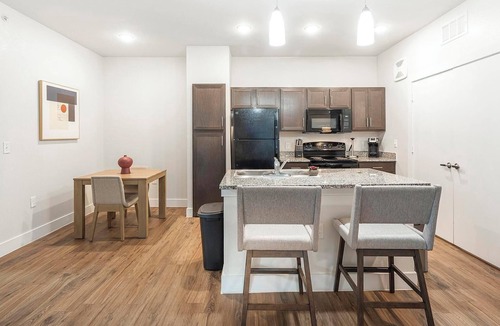 San Antonio Apartment | Landing | Stunning 1BD, Gym, Clubhouse