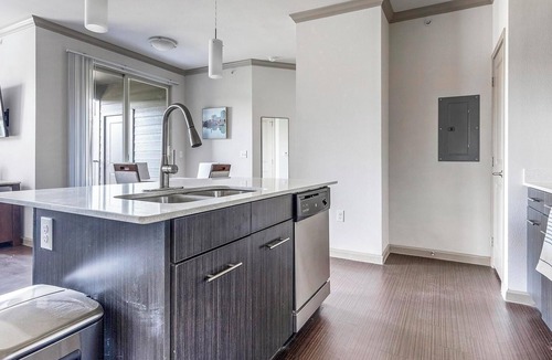 Wetmore Apartment | Landing | Stunning 1BD, Yoga Studio, Gym
