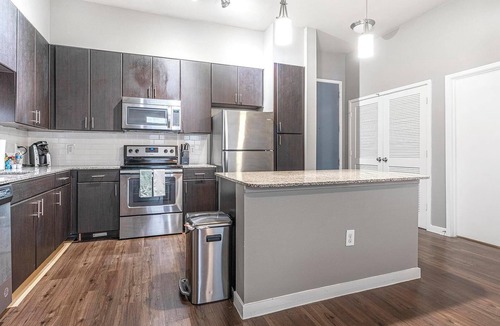 Terrell Heights Apartment | Landing | Stunning 2BD, Clubhouse, Gym