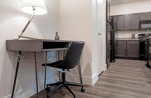 San Antonio Apartment | Landing | Stunning 2BD, Gym, Clubhouse