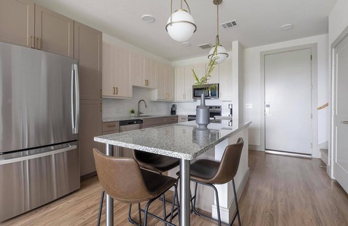 Scofield Farms Apartment | Landing | Stylish 1BD, Pool, Gym