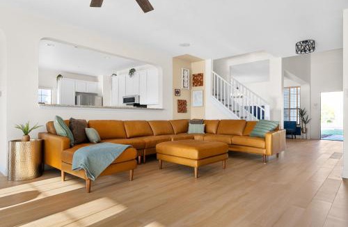 Morningside Meadows House | Large Groups' Luxury House - Pool - Sleep 22