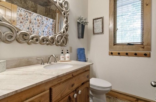 Myra House | Large upscale lake home retreat with plenty of space and privacy.