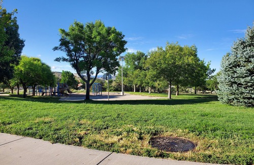Northeast Heights House | Last Minute Discount! Peaceful Home in NE Heights Views, Trails in the Foothills