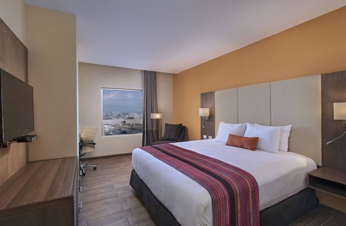 Quetzaltenango Hotel | Latam Hotel Plaza Pradera Quetzaltenango