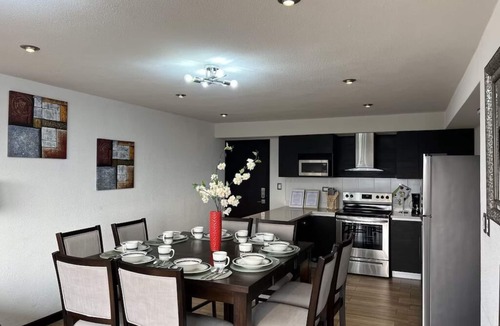 Zona 11 Apartment | Linda vista en hermoso y amplio apartamento