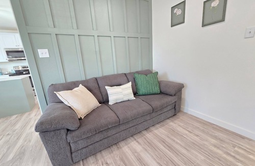 Heart of Lubbock House | Little Green Cottage in the Heart of Lubbock