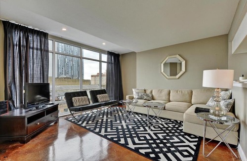 Downtown Austin Apartment | Littlefield Lofts #501