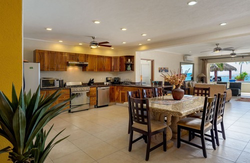 Emiliano Zapata Apartment | Live Paradise on the beach