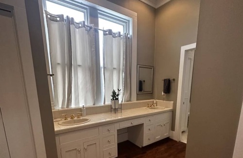 Hondo Apartment | Located in historic downtown with easy access to many local attractions.