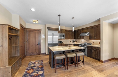 Breckenridge Condo | Located on Main Street in Breckenridge, Just Mins From Lifts, Shops & Dining