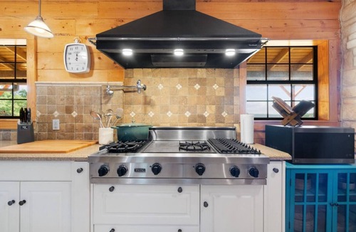 Dripping Springs Cabin | Lodge with shared amenities - pool, hot tub, hiking, pickle ball
