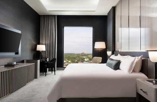 Arlington Hotel | Loews Arlington Hotel