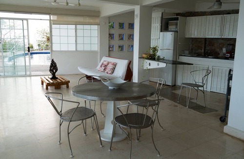 Las Playas Condo | Loft Casa Tierra: AC y terraza privada vista al mar