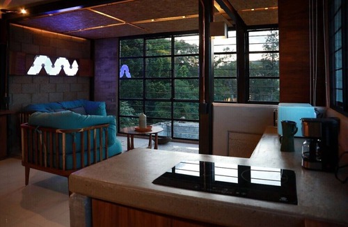 Ruta Independencia Apartment | Loft "Oasis" AC, terraza, ubicación y diseño!