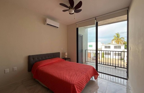 Lomas de Mazatlan Condo | Lomas Sense Cerca de Playa y Zona Dorada