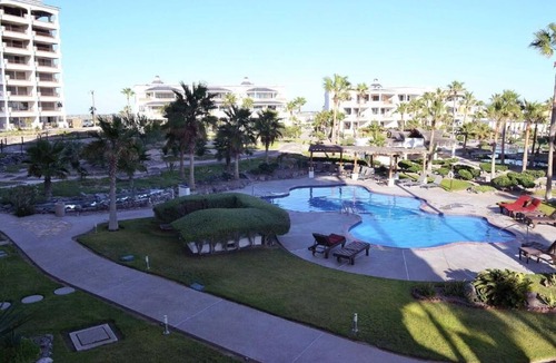 Cholla Bay Condo | Lovely 3-bedroom Condo with pool D 201