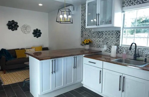 El Paso Condo | Lovely fully remodeled 2 bedroom stylish Condo