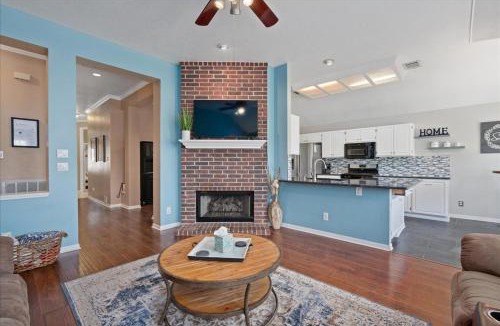 Leander House | Lovely Leander Home in a Quiet Area