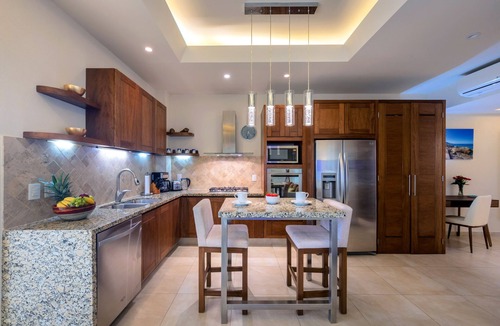 Amapas Apartment | Lovely Ocean View Condo; Fully renewed!