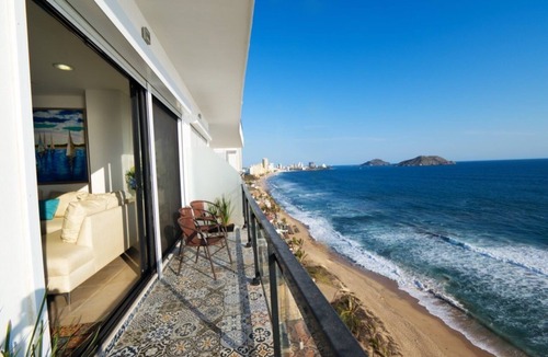 Villa Marina Condo | Lujoso departamento frente al mar