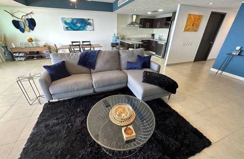 South Hotel Zone Resort | @Lux Seaview Suite *NEWLY RENOVATED* W/King Bed & Infinity Pools@