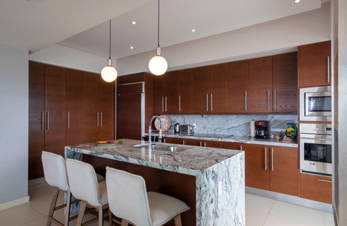 North Hotel Zone Condo | Luxe 4BR Oceanfront Condo w/Panoramic Views |Pool