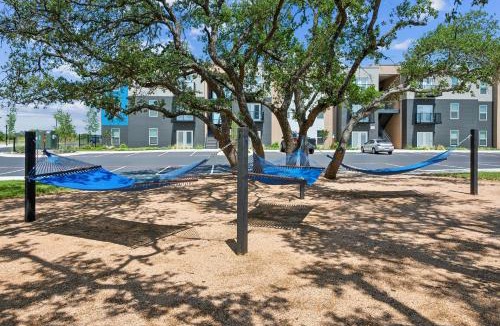 Marble Falls Apartment | Luxe New Marble Falls Oasis - Mins to Hospital!