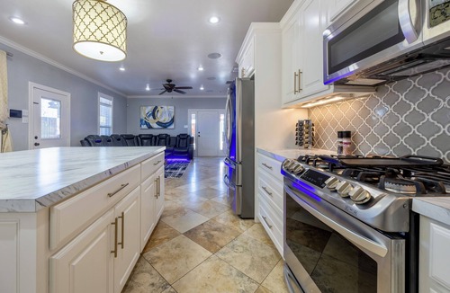 Lubbock House | Luxe Oasis with Pool and Hot Tub